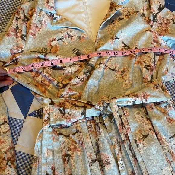 Gal Meets Glam - Floral Wrap (sample dress) - Picture 7 of 11